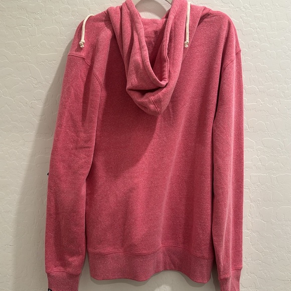 NWT Roots of Fight Elvis Photo Sweater - Picture 3 of 4